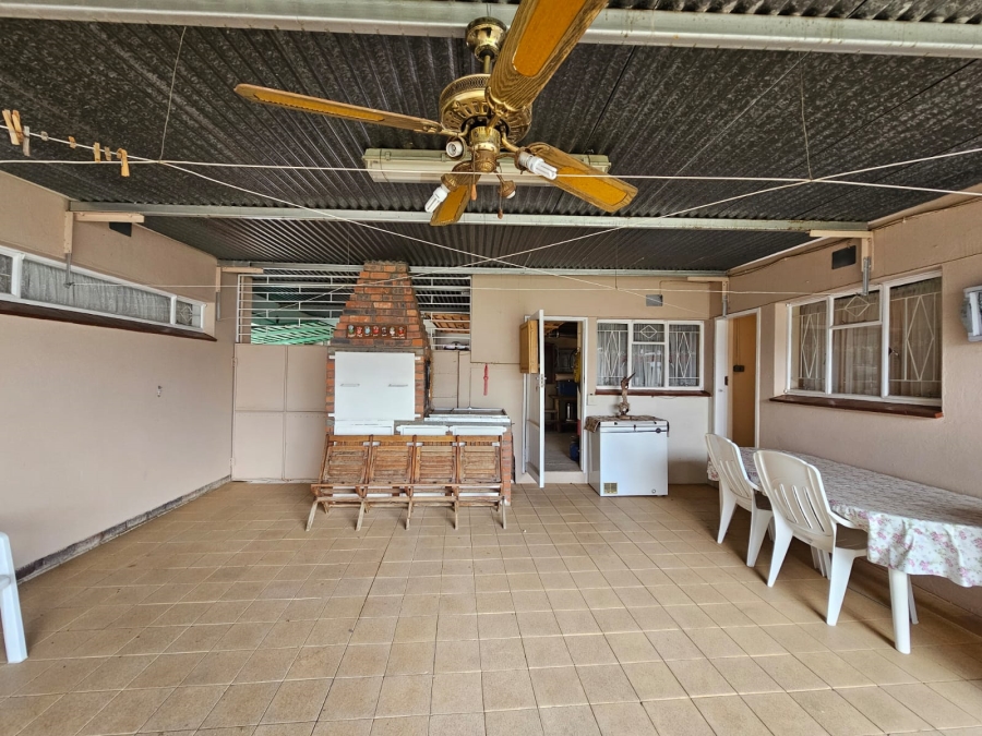 4 Bedroom Property for Sale in Odendaalsrus Free State